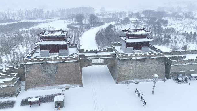 航拍山西朔州右玉杀虎口长城雪景