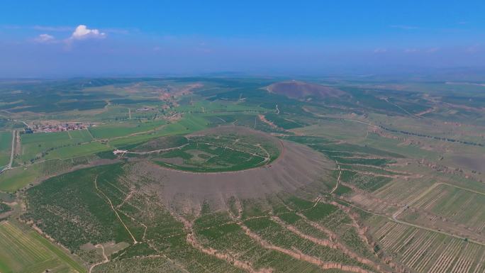 山西省大同市火山群地质公园高视角航拍风光