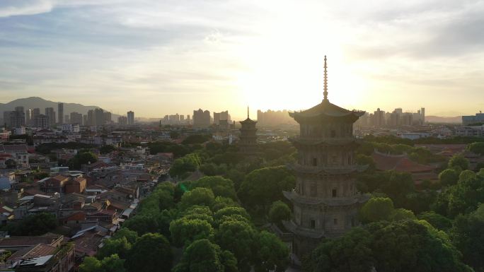 泉州西街开元寺晚霞航拍视频