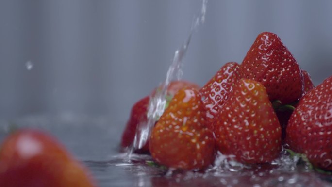 水冲草莓