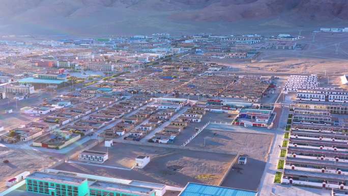 西藏 阿里小镇 阿里地区黄土高原土地沙化