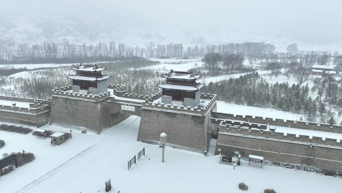 航拍山西朔州右玉杀虎口长城雪景