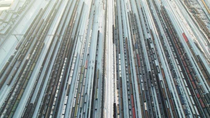 冬季火车站货运火车航拍