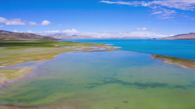 蔚蓝湖水 深海蓝色 波浪平静湖面深邃湖面