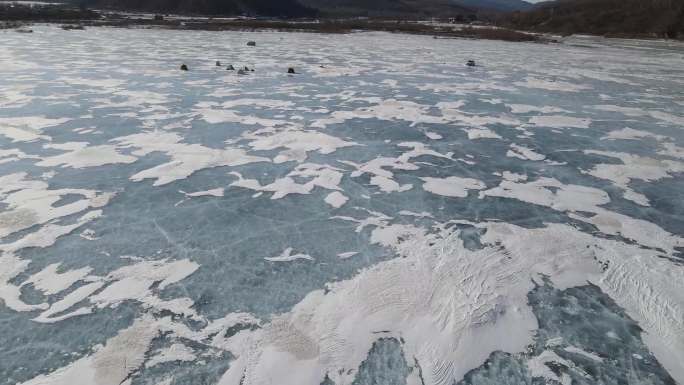 水库边农村