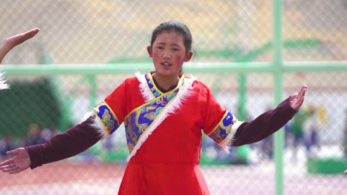 藏族中学服装 藏族儿童服装