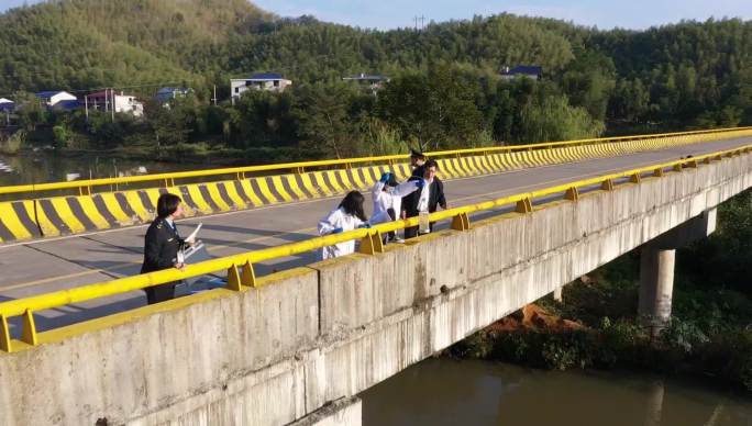 环保局农村水质采样检测河流水质监测