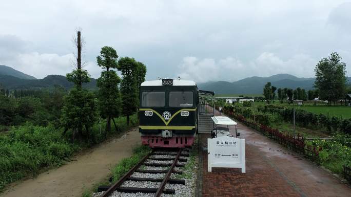 火车 餐厅 民宿