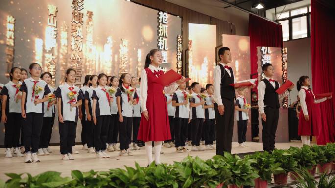 学生小学生初中生开学仪式合唱开学典礼实拍
