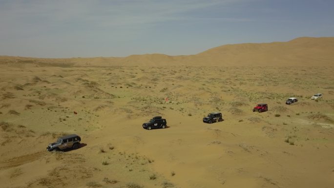 沙漠车队