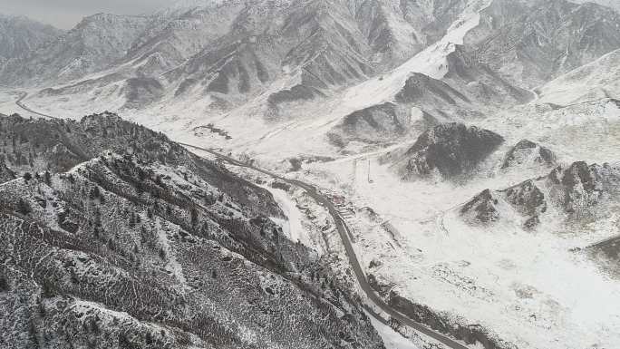 烽燧 雪山 扁都口 雪景 峡谷 公路