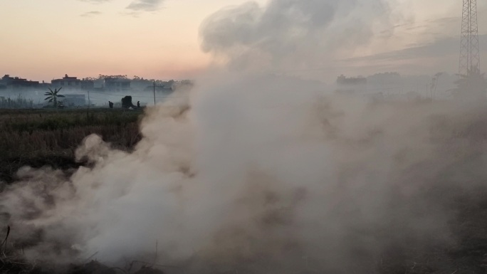 土地面烟雾 湖面烟雾 雾霾 环境烟雾