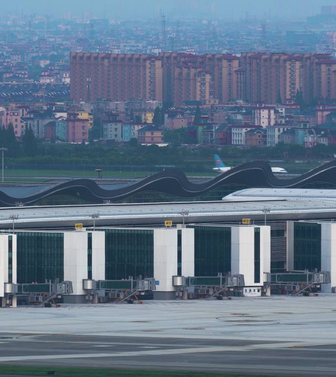 杭州萧山国际机场飞机起飞和降落