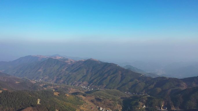 航拍雪峰山山脉山顶风力发电机合集2