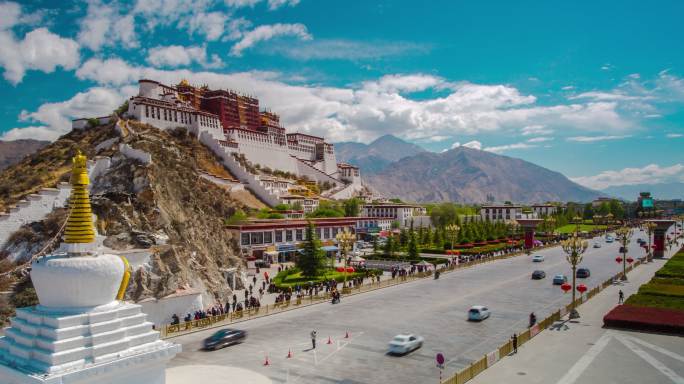 西藏拉萨布达拉宫观景台车流人流全景延时