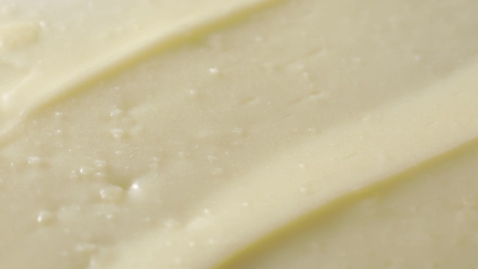 黄色乳状 冰激凌质地 乳 磨砂膏