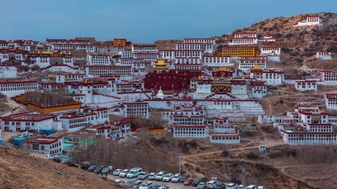 西藏拉萨甘丹寺600周年燃灯日日转夜延时