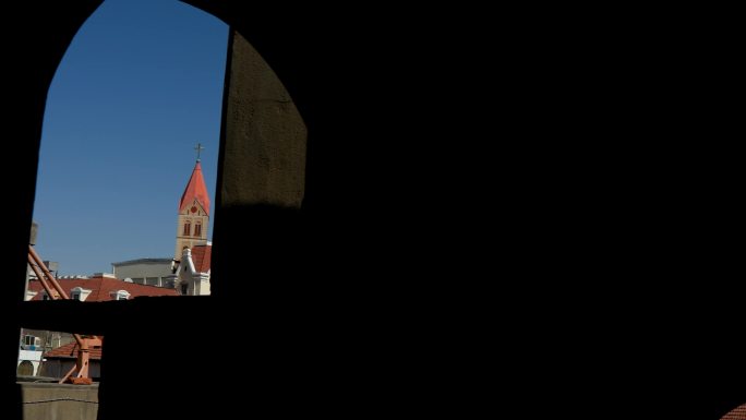 4K50帧率悬窗看青岛圣弥厄尔大教堂