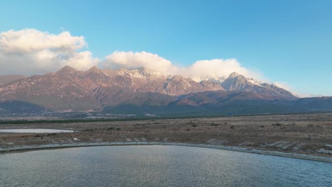 玉龙雪山航拍