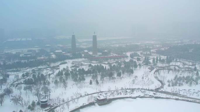 航拍太原双塔寺雪景