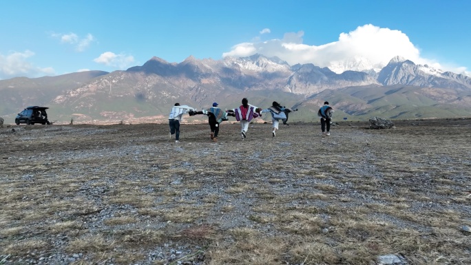 玉龙雪山航拍