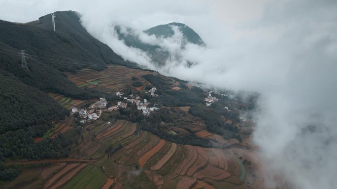 云南旅游风光宣传东川红土地云雾缭绕梯田