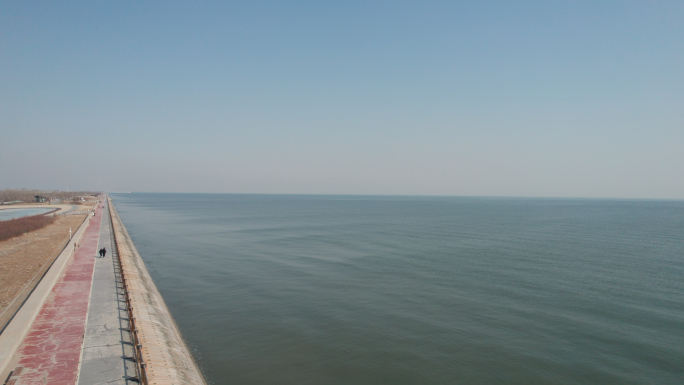 航拍大海及海边步道4K