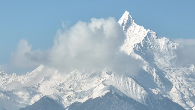 梅里雪山航拍