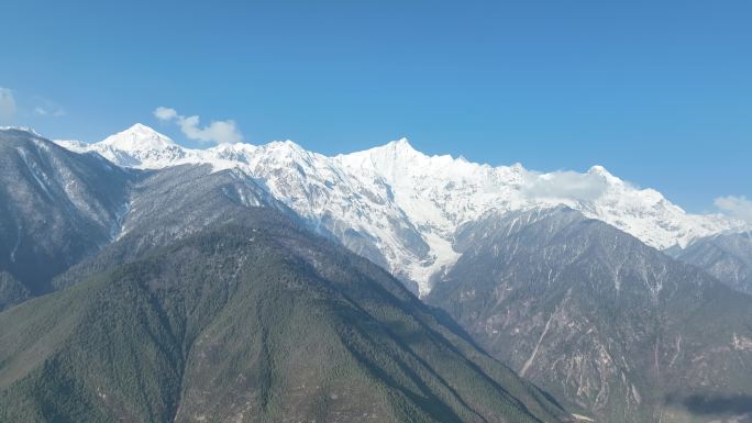 梅里雪山航拍