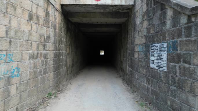 火车山洞桥梁隧道