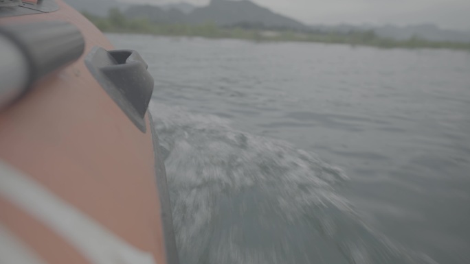 4k w 冲锋艇水上滑行第一视角户外拍摄