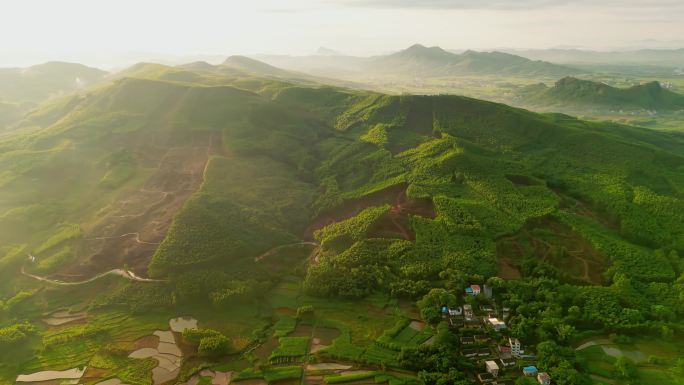 清晨 山景