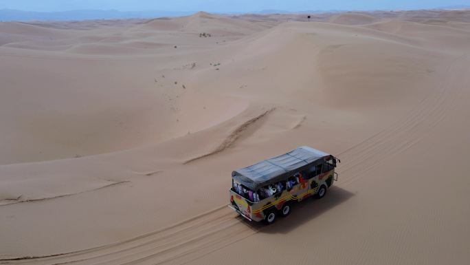 中卫沙坡头沙漠冲浪车4K航拍