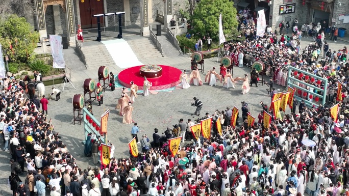 武汉第四届汉口里花朝节开幕表演1