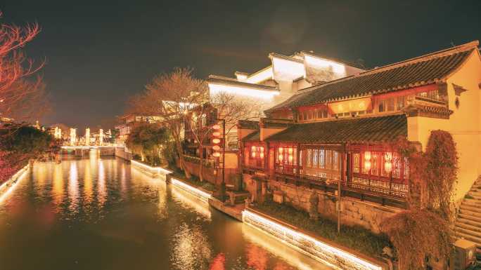 南京秦淮河游船与传统建筑夜景延时