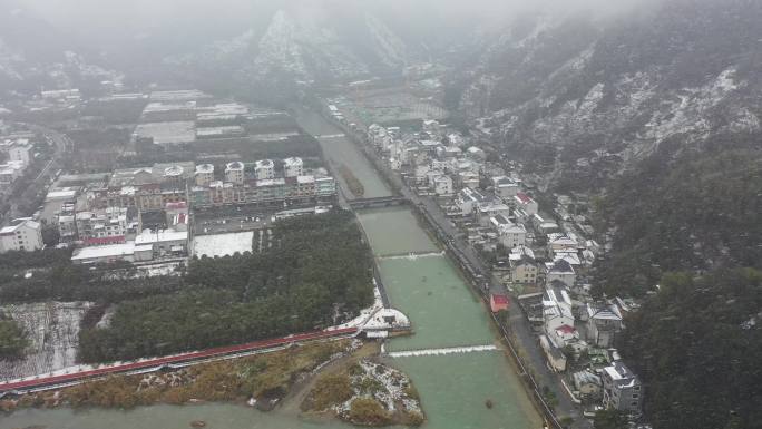 临安区湍口镇下雪航拍