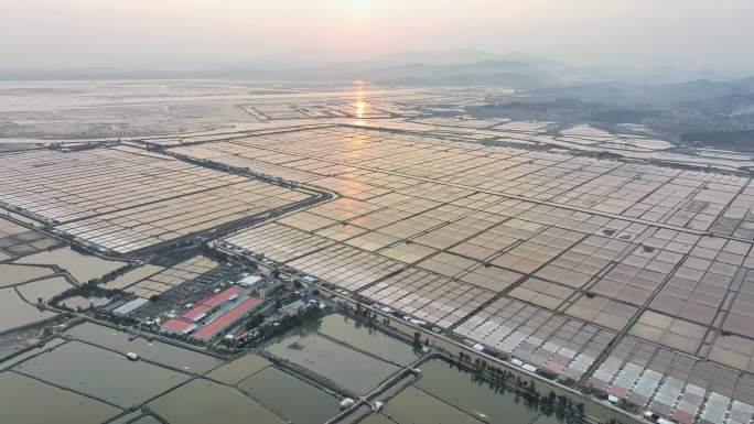 航拍夕阳下福建漳州漳浦盐田乡村田园风光