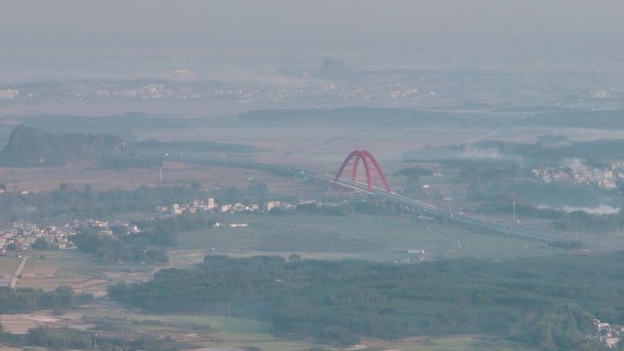 4K航拍 崇左远眺红色大桥