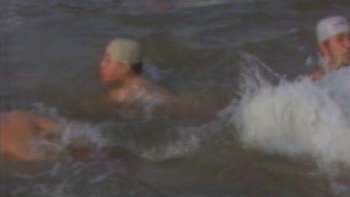 80年代 哈尔滨  冬泳