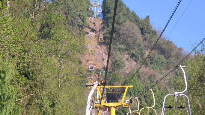 四川绵阳酱油窦团山缆车风景