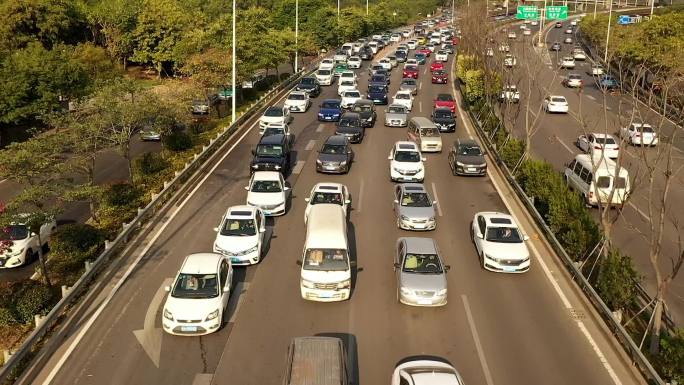 交通事故与堵车