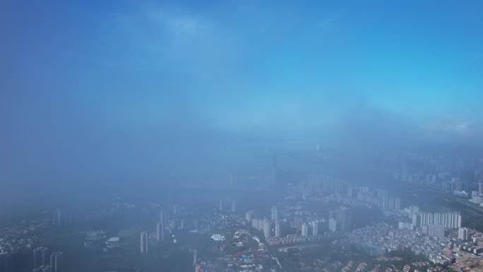 深圳南山华侨城深圳湾出云航拍