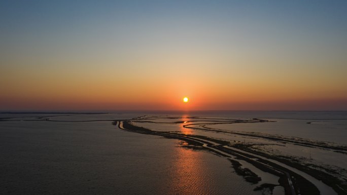 鄱阳湖清晨唯美日出延时摄影