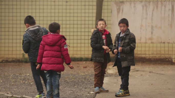 实拍乡村小学生上课镜头29