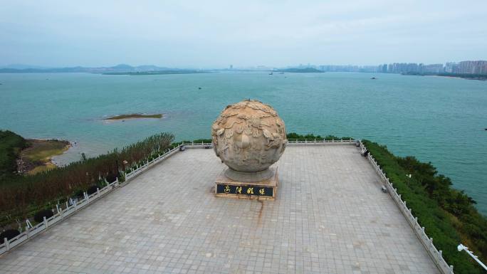 防城港边陲明珠雕塑西湾大桥滨海风光航拍