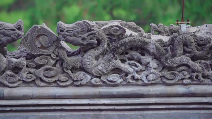 北京西山古建筑上的砖雕龙凤