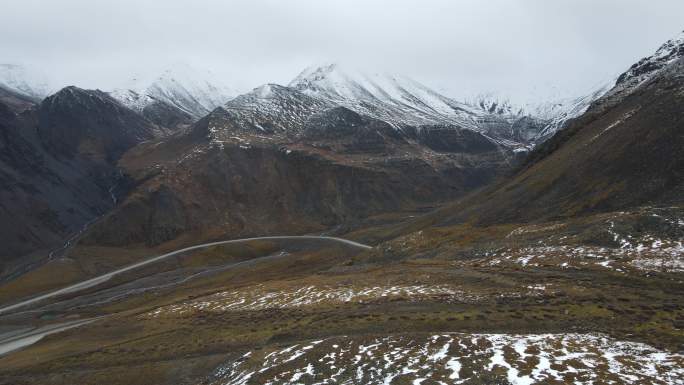 阿拉斯加道尔顿公路雪山