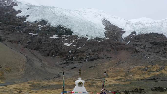 西藏卡若拉冰川航拍1