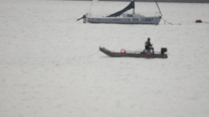 广西防城港西湾海上海钓的渔船