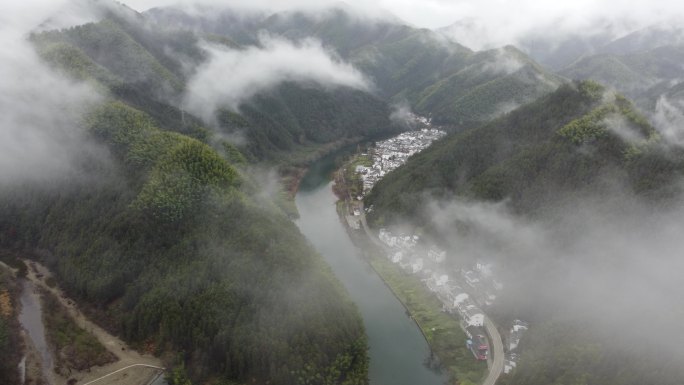 安徽山间村落航拍